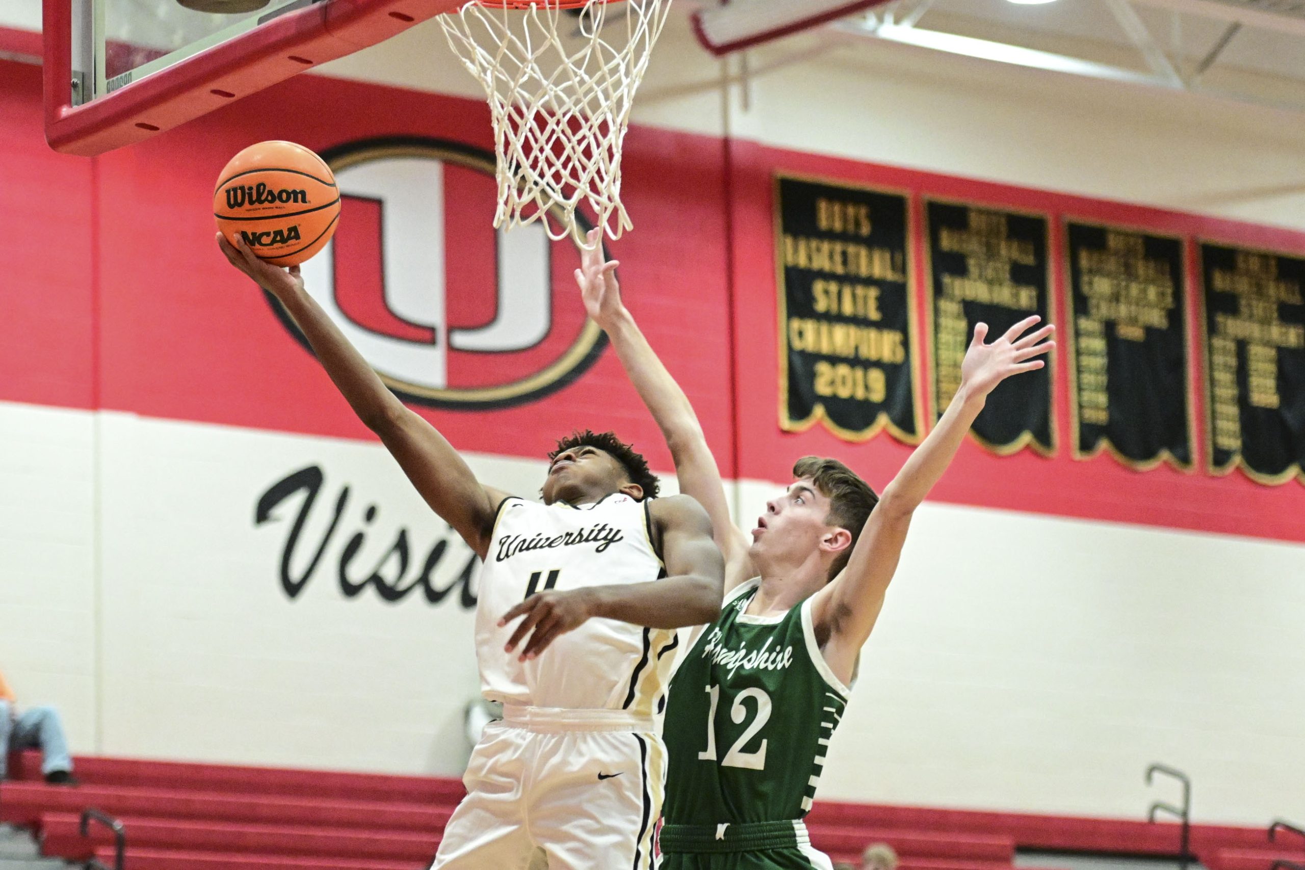 Hawks show dominance in doubleheader sweep
